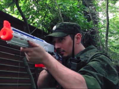 Скриншот: YouTube / Обзоры Игрушек Товарищ Сафронов Скриншот: YouTube / Обзоры Игрушек Товарищ Сафронов